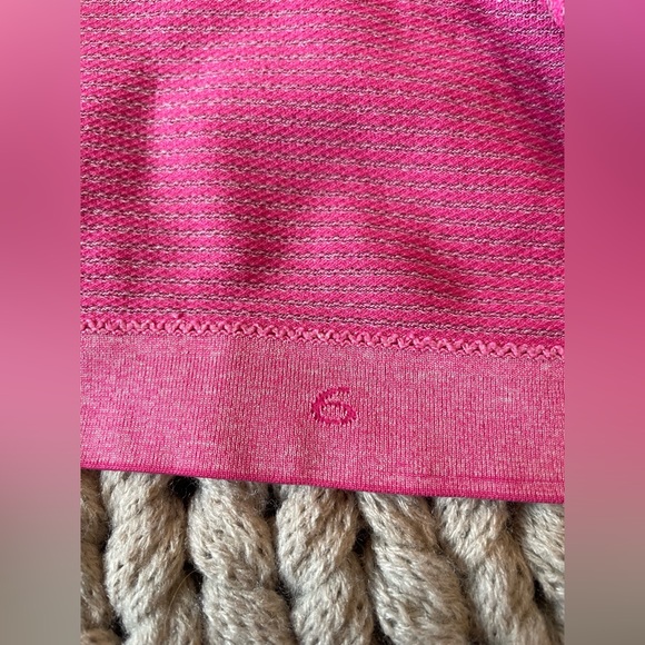 Lululemon Swiftly Tech Short Sleeve Crew 6 - Picture 6 of 6